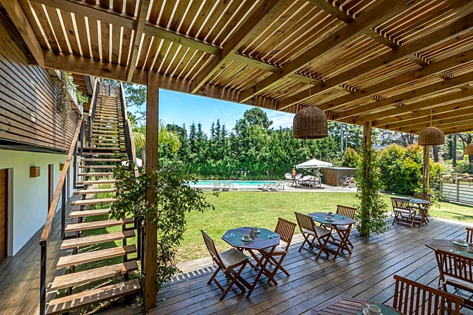 Live Hotel Boutique (Adults only)