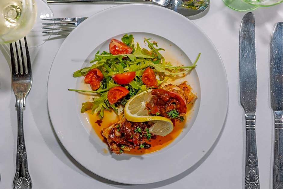 Muthu Westcliff Hotel (Near London Southend Airport)