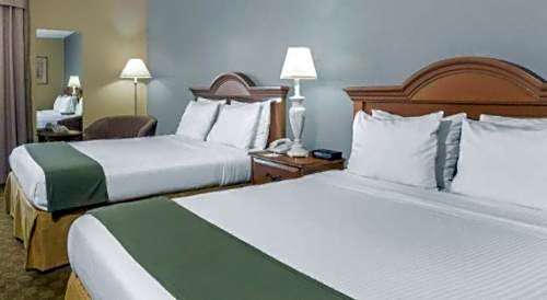 Days Inn by Wyndham Selma