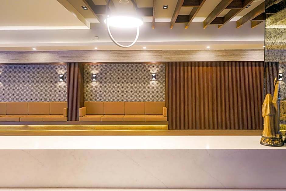 Pacific Palace Beach Tower Hotel