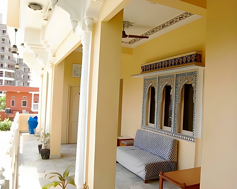 Hotel Bani Park Palace