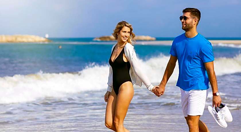 Marine Heights Suites Hotel