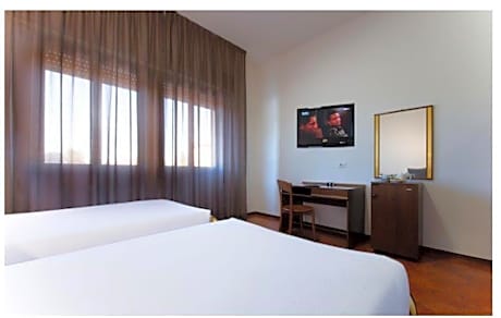 Economy Twin Room