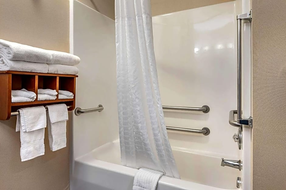 Comfort Suites Columbus West - Hilliard