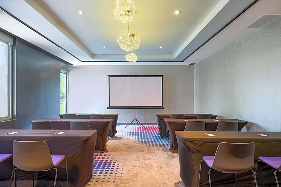 Aloft Charleston Airport & Convention Center