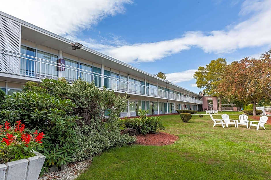 Howard Johnson by Wyndham Albany
