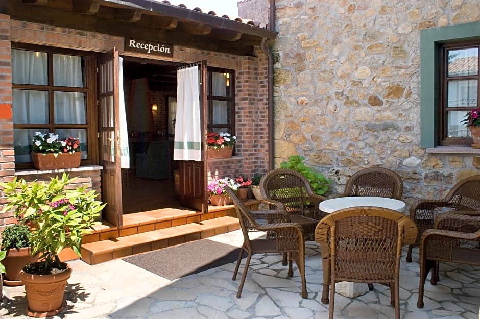 Hotel Rural Entremontes