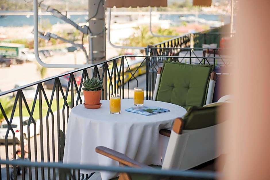 Rouchotas Apartments