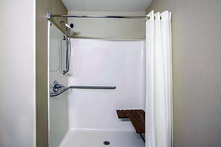 La Quinta Inn by Wyndham Richmond South