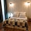 BRIT HOTEL Le Lion d'Or CHINON