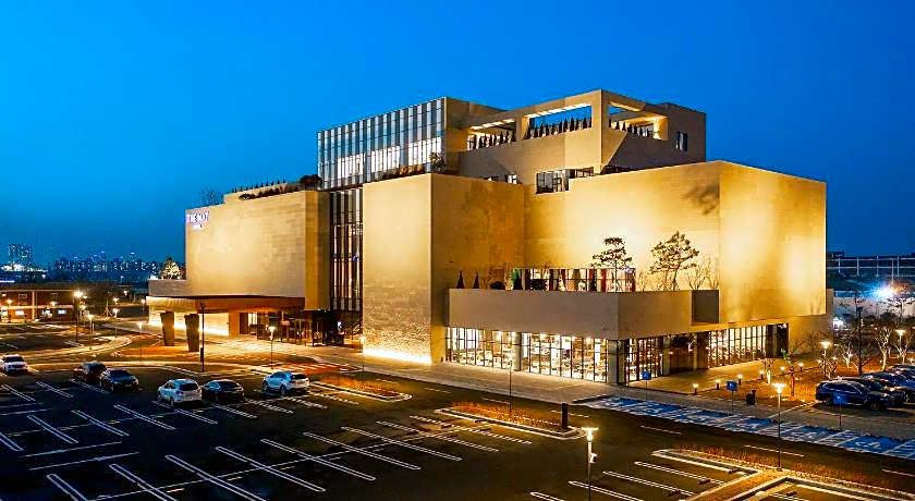 THE MAY HOTEL