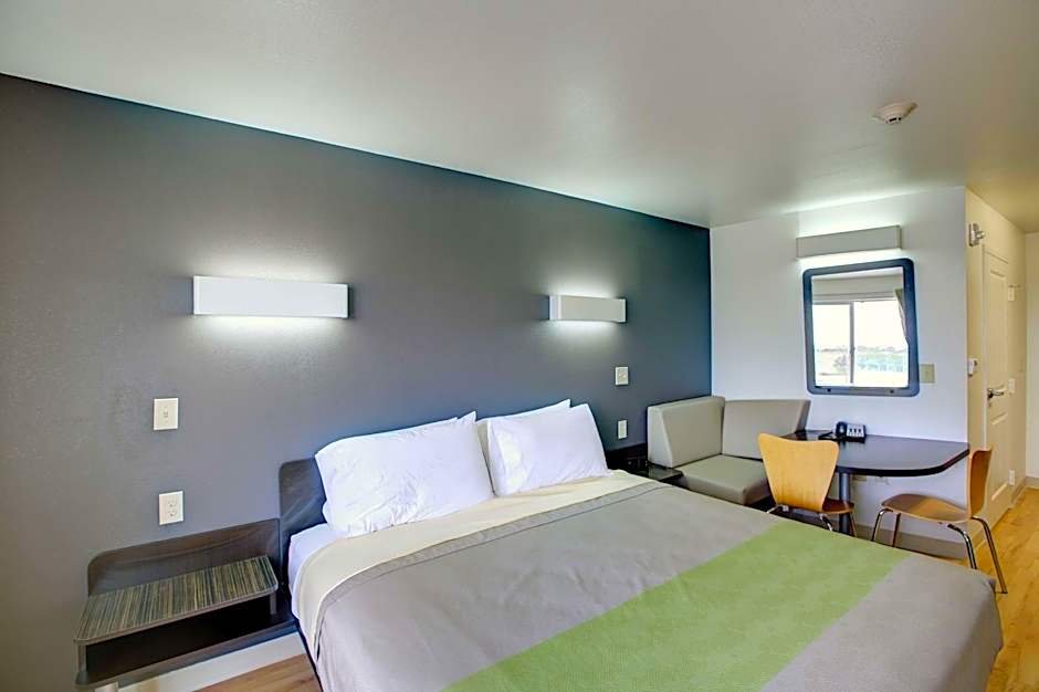 Studio 6-Sweetwater, TX