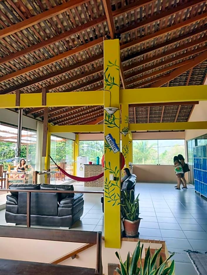 Ti Hostel Trindade