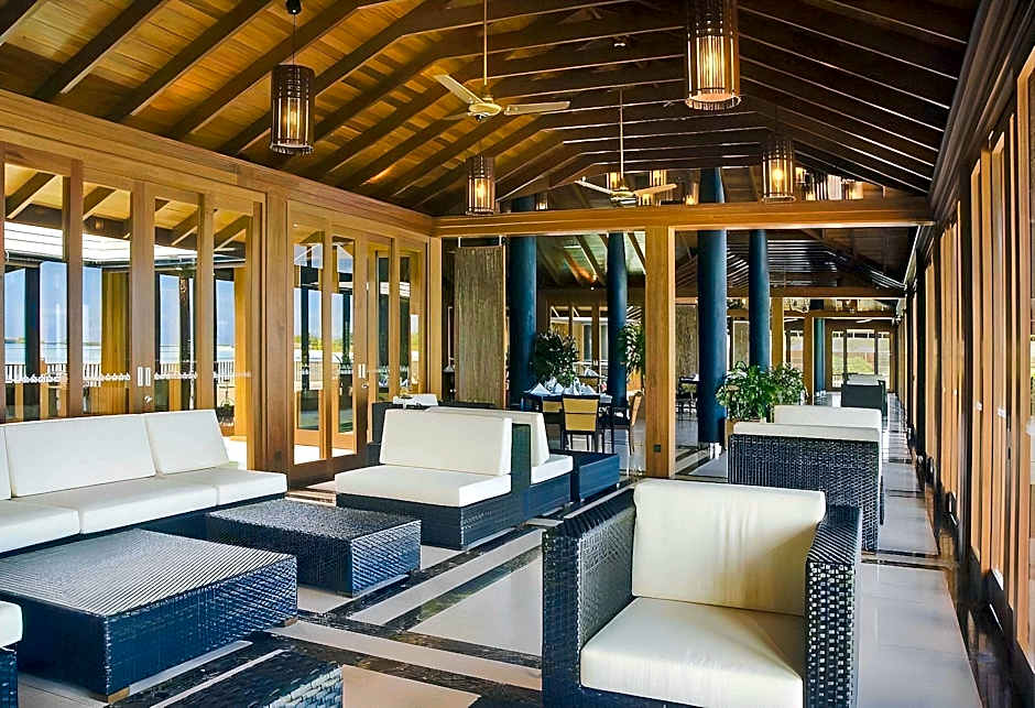 Villa Nautica Paradise Island Resort