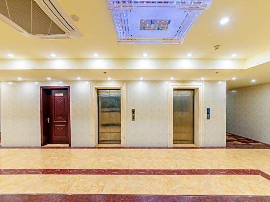 Jiangxia Business Hotel (Guangzhou Technician College Huangshi East Road)