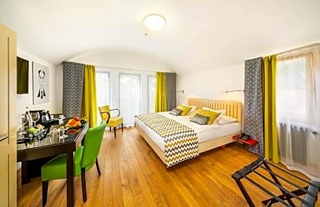 Bellevue hotel Karlov