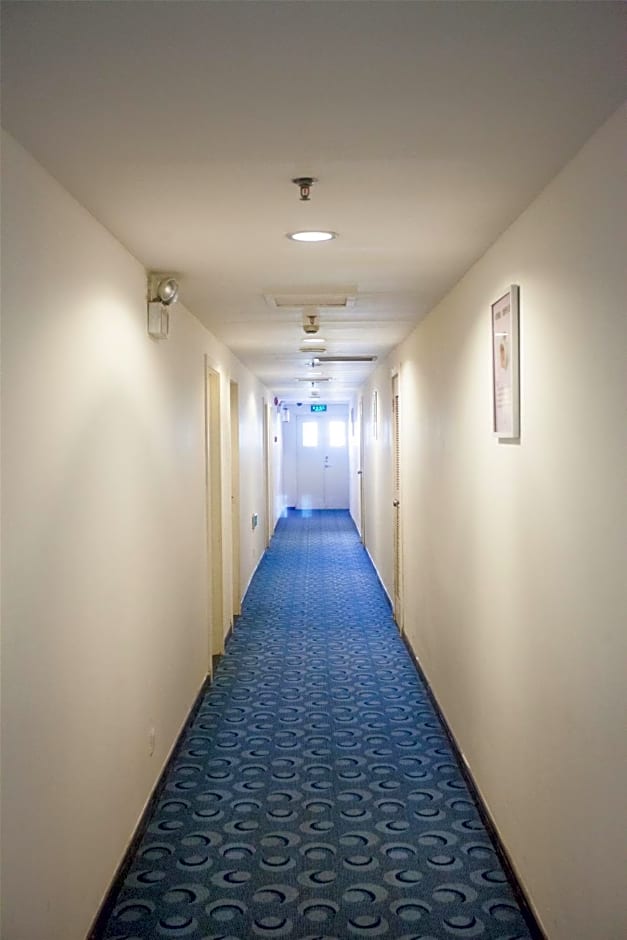 7 Days Inn Guangzhou Zhongshan 1st Overpass Branch