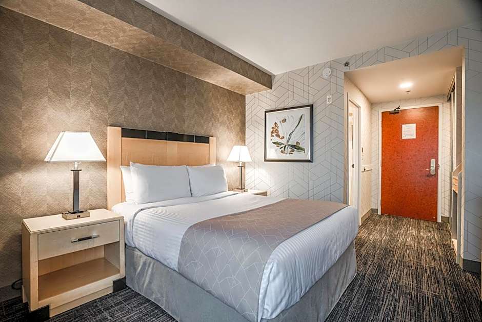 Monte Carlo Inn Barrie