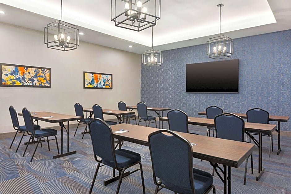 Hawthorn Suites by Wyndham Mount Laurel Moorestown