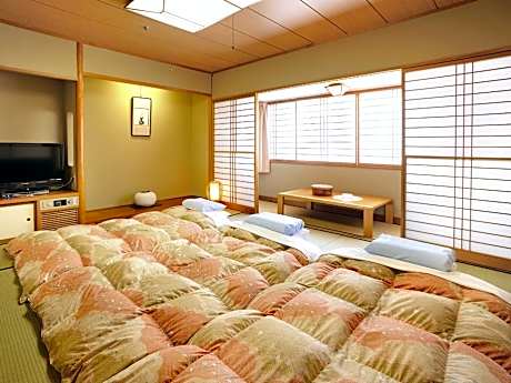 Japanese-Style Quadruple Room