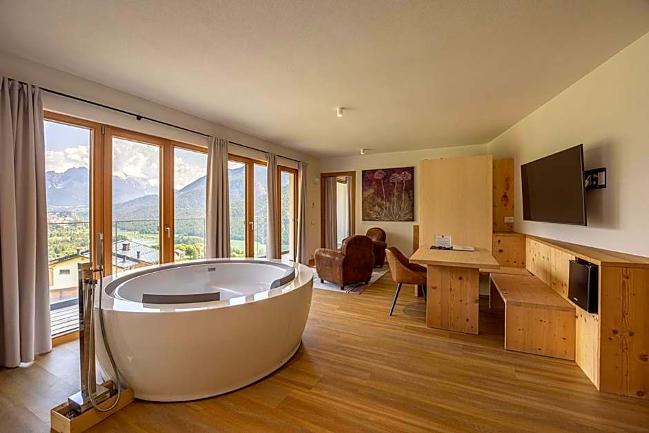 Giallo Dolomiti Wellness