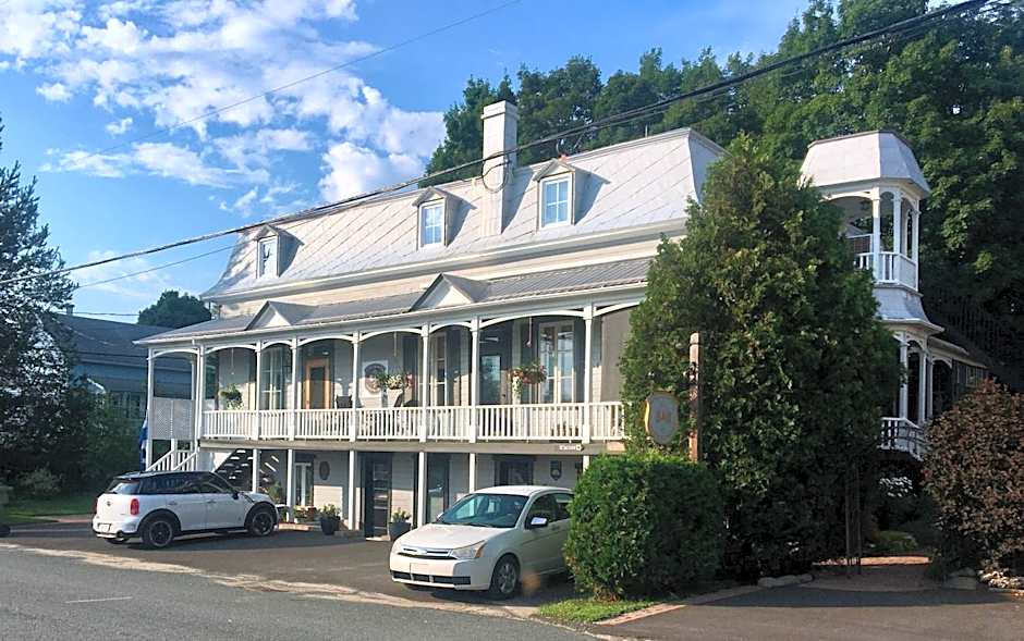 Au Vieux Presbytère De Saint-Léon