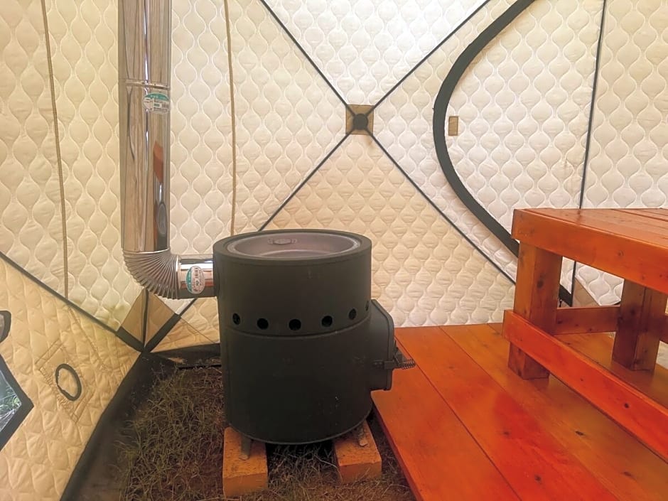 Glamping Village LEAF