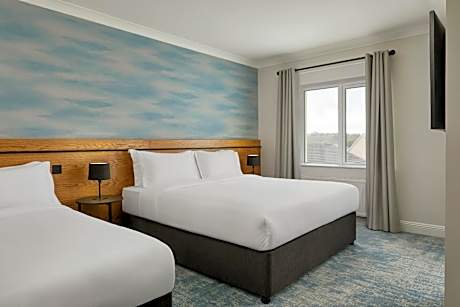 Triple Room (3 Adults or 2 Adults + 1 Child)