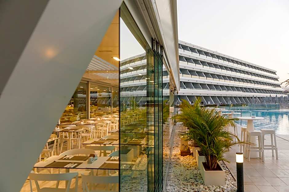 Santa Mónica Suites Hotel