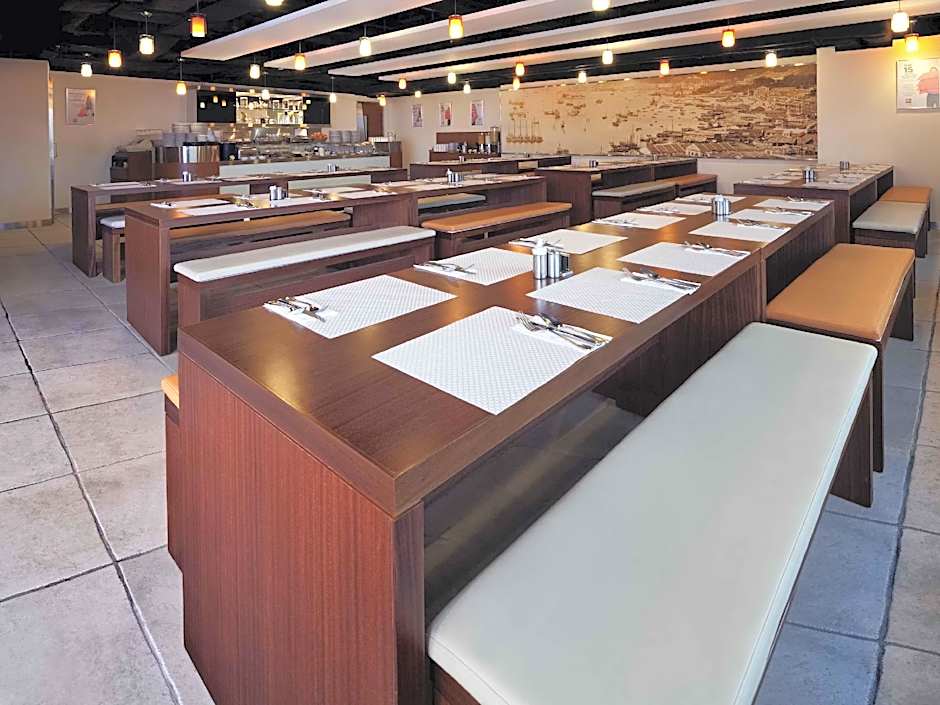 ibis Hong Kong North Point Hotel