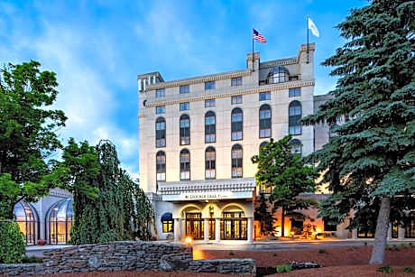 DoubleTree by Hilton Nashua