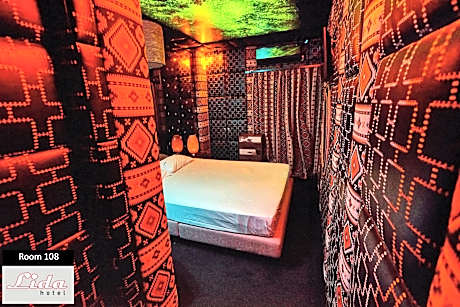 Deluxe Double Room with Shower