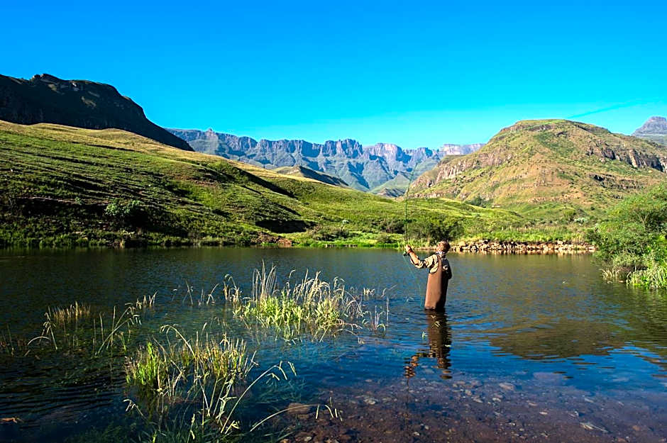 Cathedral Peak Hotel