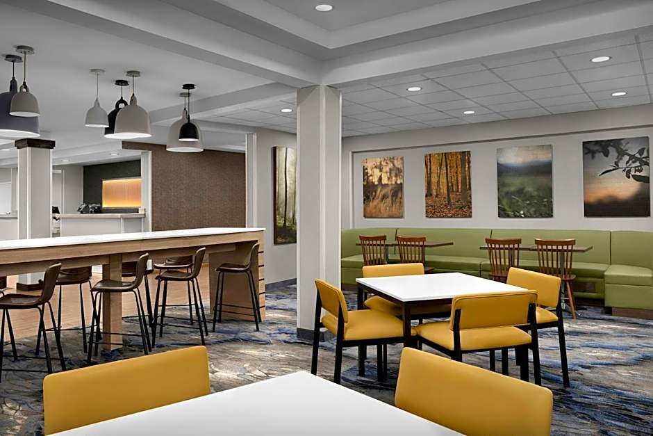 Fairfield Inn & Suites by Marriott Emporia I-95