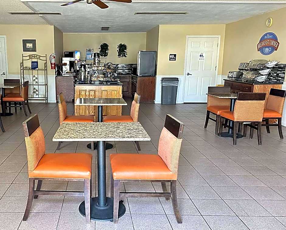 Baymont by Wyndham Greenwood