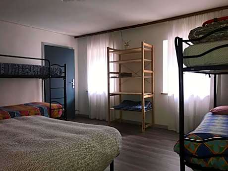 Three-Bedroom Deluxe Apartment