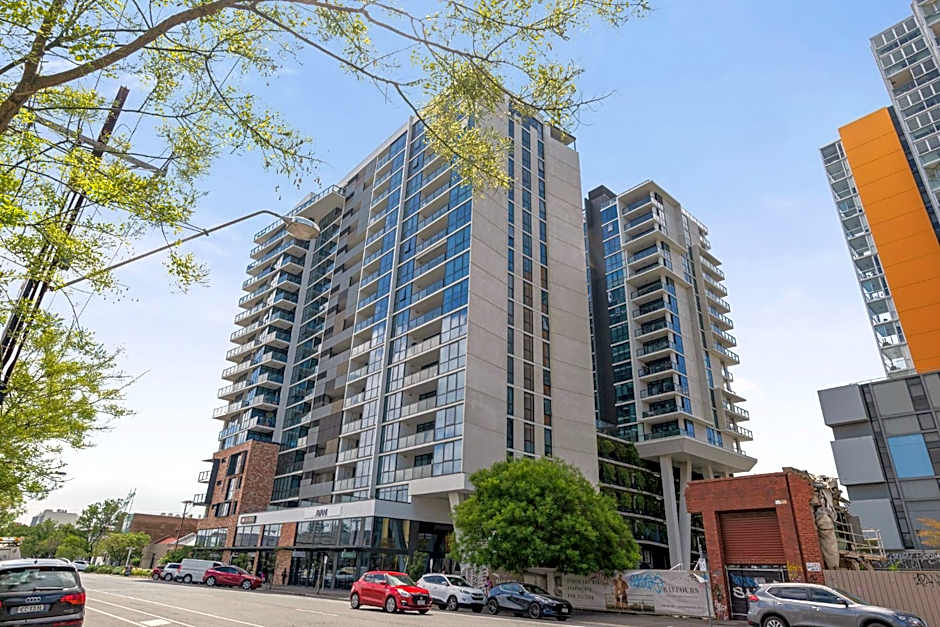 Frank & Franki @ West Franklin