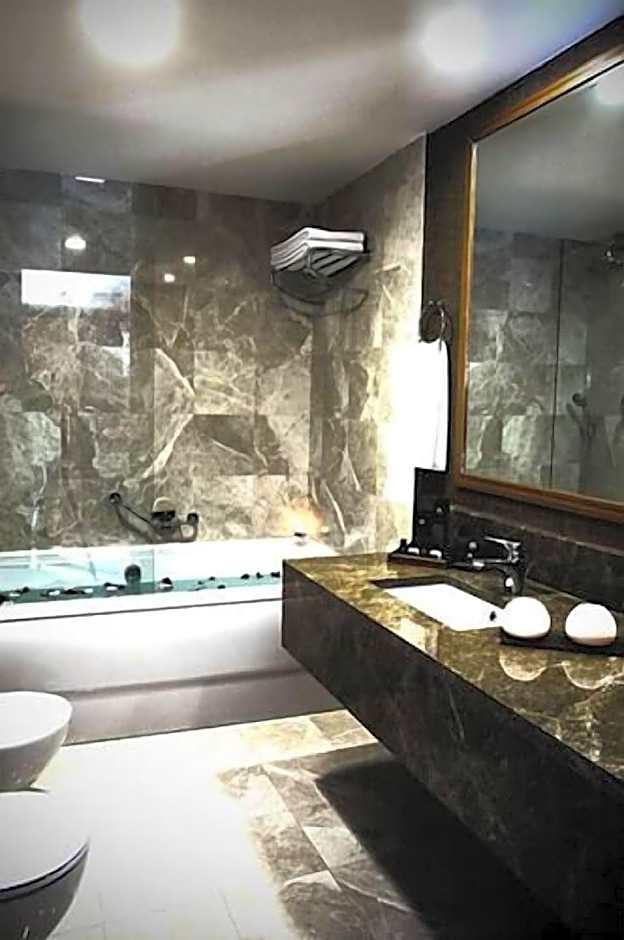 Demora Hotel