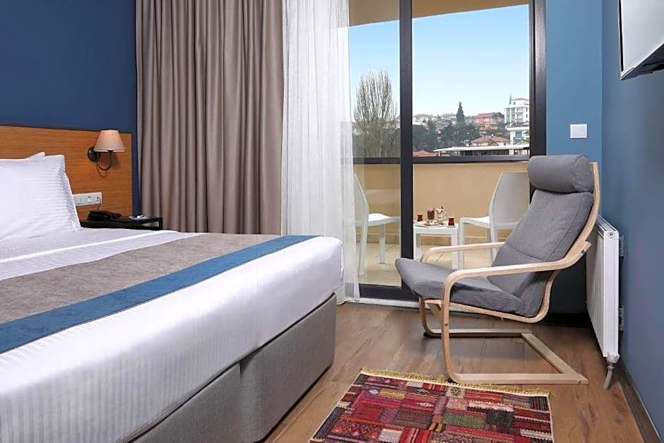 N'ALA OTEL