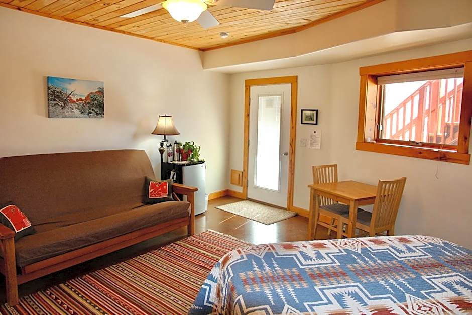 Red Moon Lodge