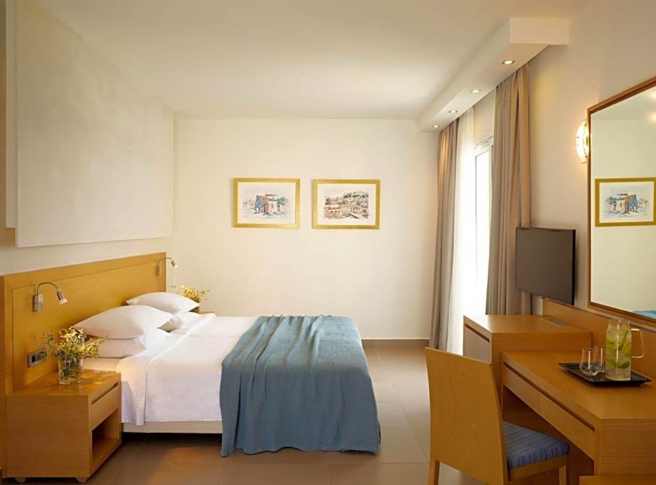 Atlantica Marmari Palace