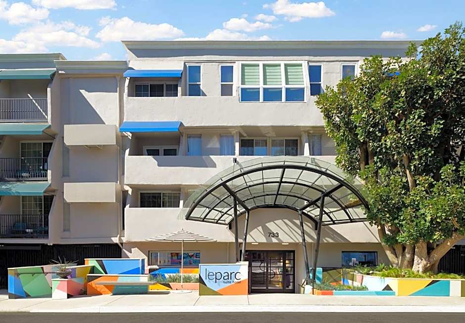 Le Parc at Melrose