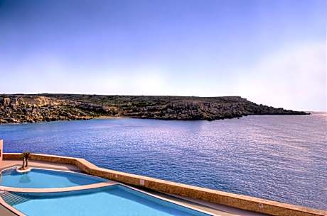 Paradise Bay Hotel