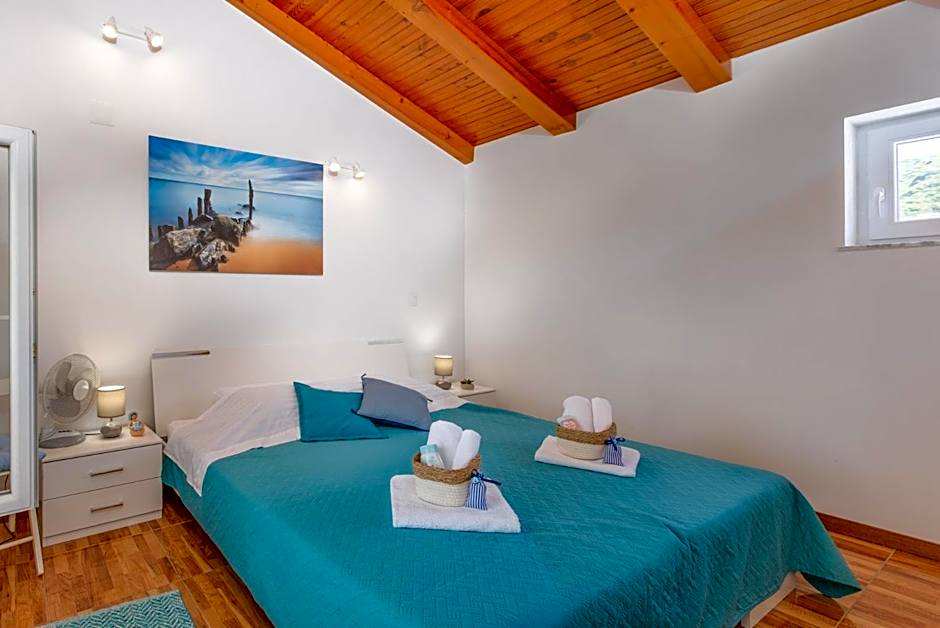 The Rooftop Apartment Punat