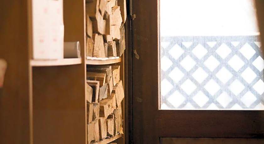 Annupuri Mountain View Lodge