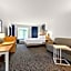 Spark by Hilton Tupelo
