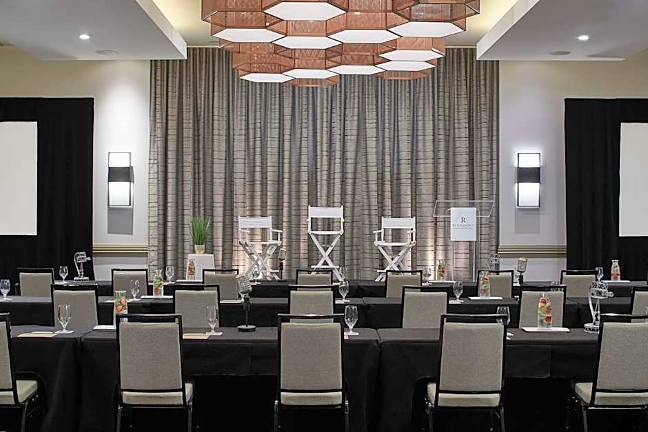 Renaissance by Marriott Atlanta Midtown Hotel