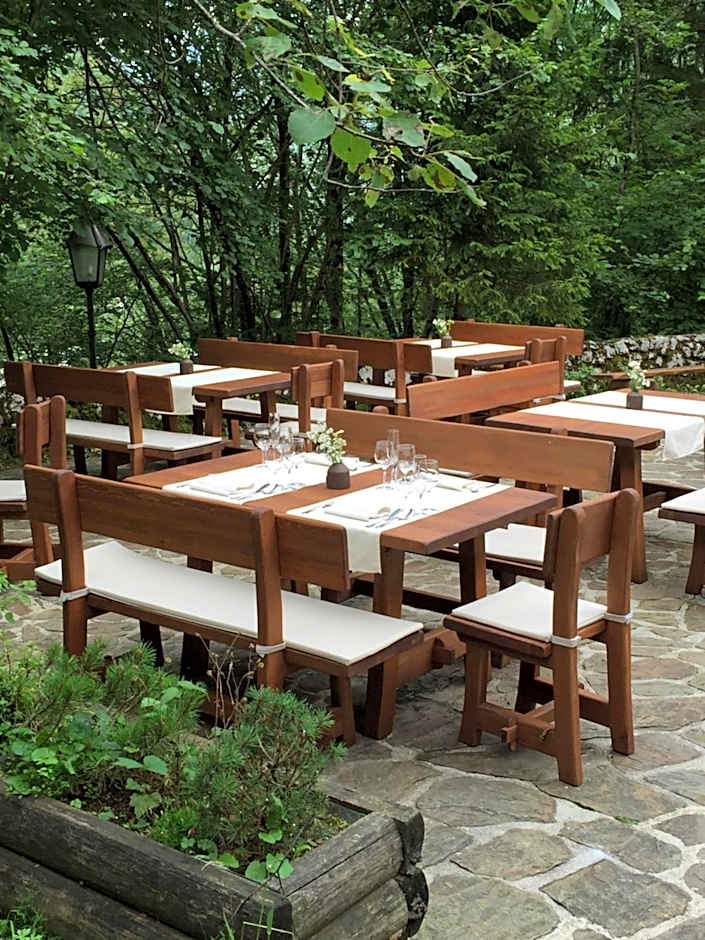 Pristava Lepena Village