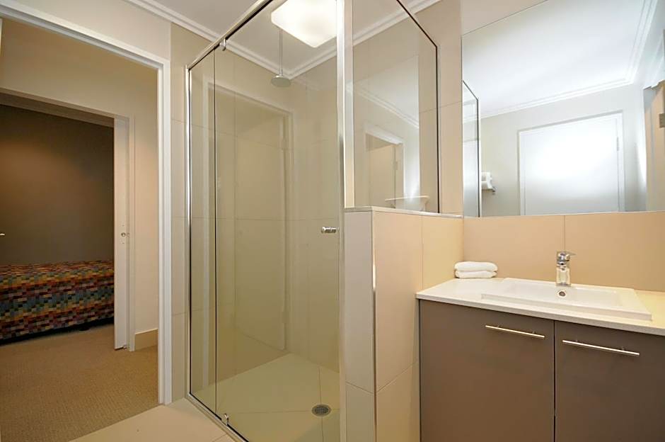 Laguna Serviced Apartments