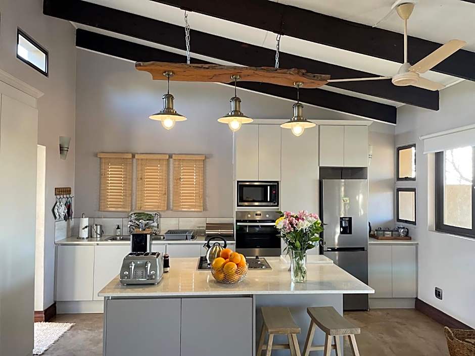 iKhaya LamaDube Game Lodge